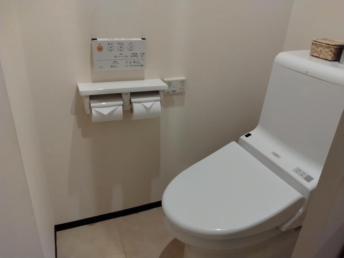 ホテル ベニ ウエスト 大人専用 Osaka Bagian luar foto