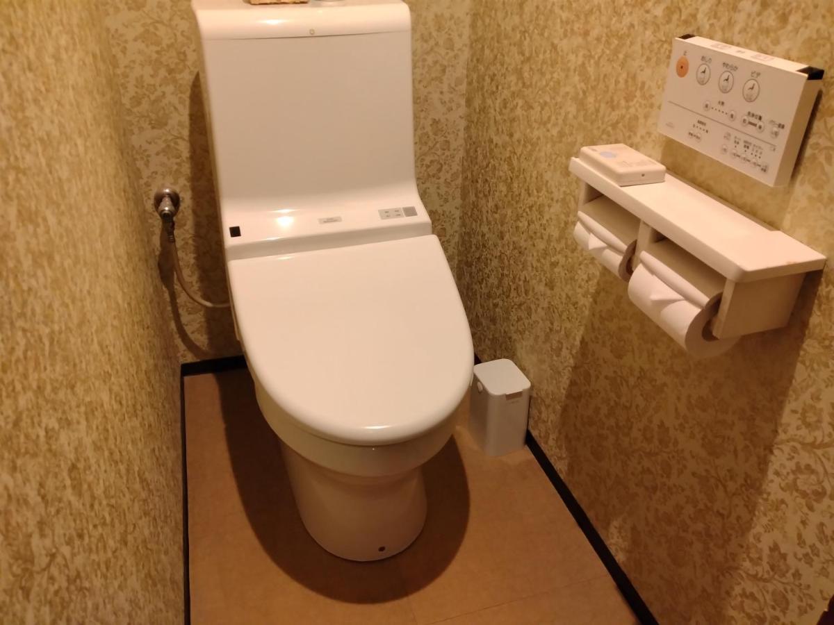 ホテル ベニ ウエスト 大人専用 Osaka Bagian luar foto