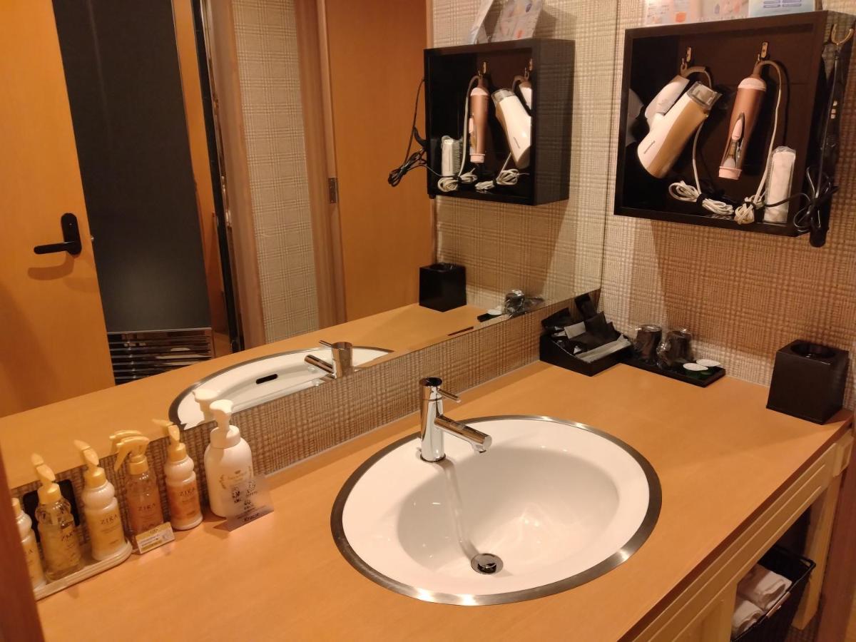 ホテル ベニ ウエスト 大人専用 Osaka Bagian luar foto